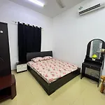 Royal Mumtaz Hostel